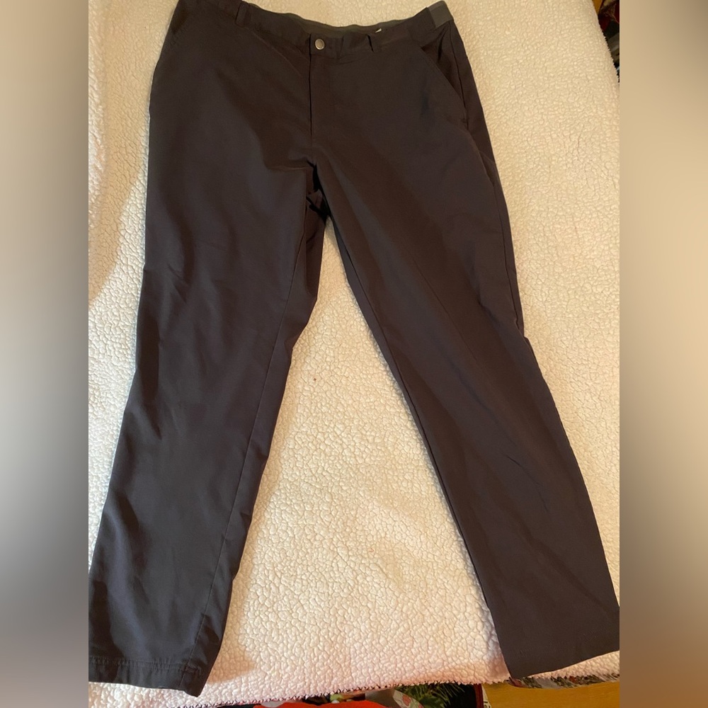Men's Classic black Columbia Active Fit 38x30 pants
